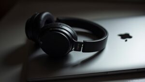 słuchawki Sony i Bose w ekosystemie Apple